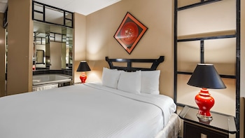 Standard Room, 1 King Bed, Non Smoking, Jetted Tub
