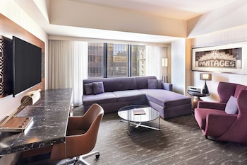 Suite, 1 Bedroom (Mobility Accessible, Tub)