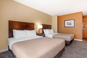 Second Floor, 2 Queen Beds, Non Smoking (Not Pet Friendly)