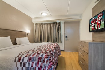 Standard Room, 1 King Bed (Smoke Free)