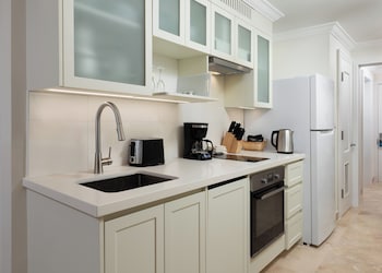 Studio Suite, Private Pool, Partial Ocean View
