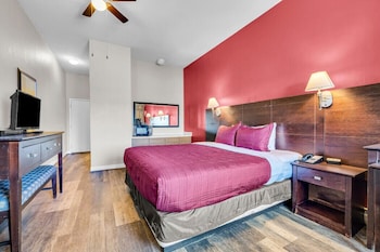 Standard Room, 1 Queen Bed