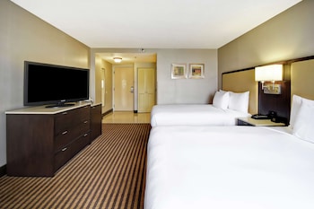 Room, 2 Queen Beds, Patio
