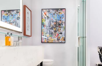 Deluxe Queen Suite