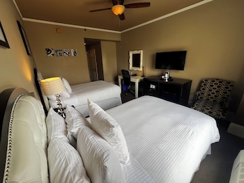 Deluxe Room, 2 Double Beds