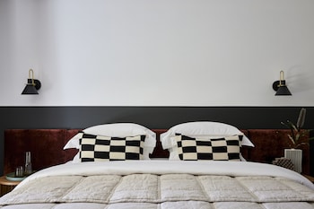 Junior King Suite