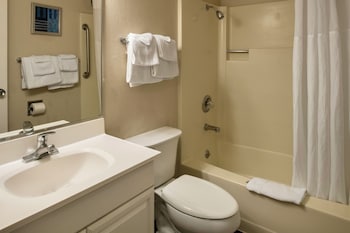 Deluxe Room, 2 Queen Beds