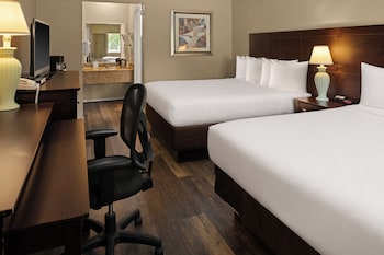 Deluxe Room, 2 Queen Beds