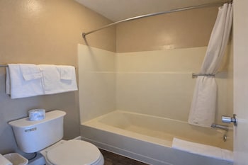 Deluxe Room, 2 Queen Beds