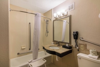 Room, 2 Queen Beds, Accessible, Non Smoking