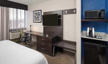 Room, 1 King Bed, Non Smoking