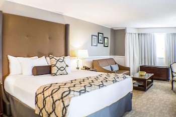 Deluxe Room, 1 King Bed