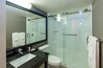 Room, 1 King Bed, Non Smoking (Upper Floor, Stair Access Only)