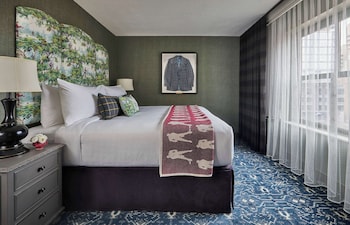 Suite, 1 Bedroom, Accessible (Roll-In Shower)
