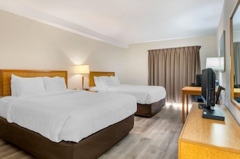 Standard Room, 2 Queen Beds, Non Smoking