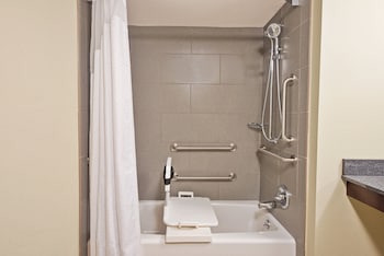 Standard Room, 1 King Bed, Accessible Bathtub (Communications)