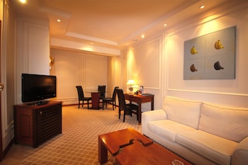 Deluxe Suite