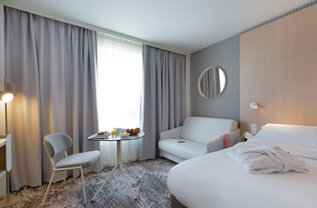 Executive Room, 1 Double Bed with Sofa bed