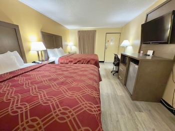 Standard Room, 2 Queen Beds, Smoking