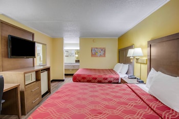 Standard Room, 2 Queen Beds, Smoking