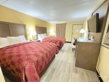 Standard Room, 2 Queen Beds, Non Smoking
