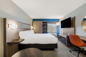 Standard Room, 1 King Bed (LEISURE)