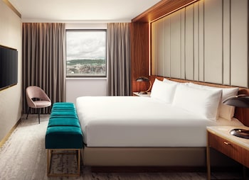 Suite, 1 King Bed (Apartment)