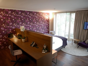 Superior Room, 1 King Bed, Annex Building