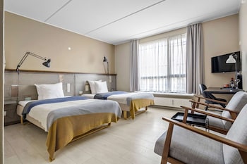 Standard Room, 2 Twin Beds, Non Smoking, Bathtub