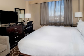 Premium Room, 1 Queen Bed, Bathtub