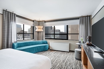 Suite, 1 Bedroom, Accessible (Communications)
