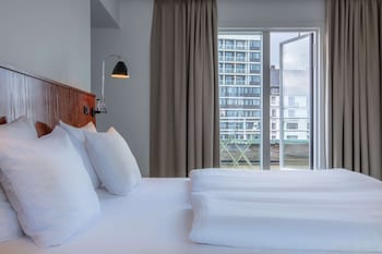 Superior Room, 1 King Bed, Non Smoking