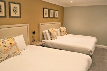 Quadruple Room, 2 Double Beds (lower ground floor)