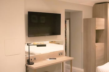 Quadruple Room, 2 Double Beds (lower ground floor)