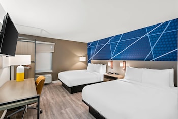 Room, 2 Queen Beds, Accessible, Non Smoking