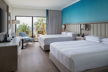 Room, 2 Queen Beds, Balcony (View)
