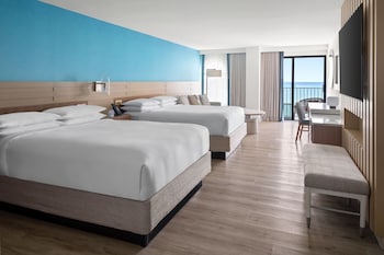 Grand Room, 2 Queen Beds, Oceanfront