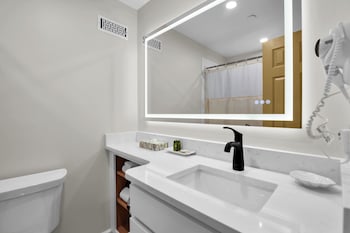 Renovated Room, Two Double Beds, Second Floor