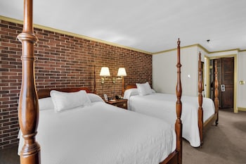 Standard Room, 2 Double Beds