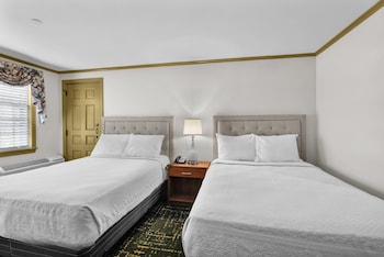Renovated Room, Two Double Beds, Second Floor