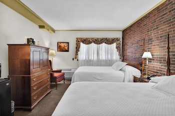 Standard Room, 2 Double Beds