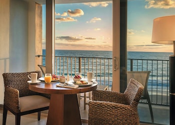Room, 1 King Bed, Oceanfront