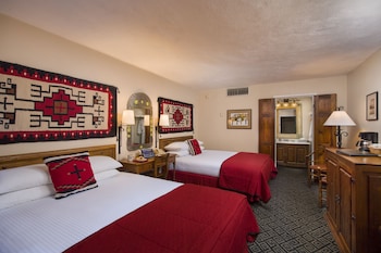 Traditional Room, 2 Queen Beds