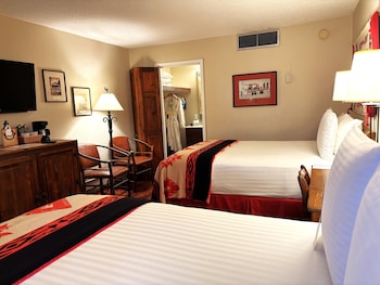 Traditional Room, 2 Queen Beds