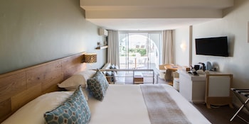 Cabana Room