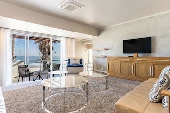 Sea and Mountain Suite