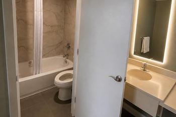 Room, Multiple Beds, Non Smoking