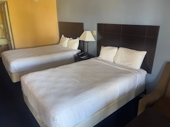 Standard Room, 2 Double Beds, Non Smoking