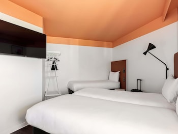 Standard Room, 3 Twin Beds