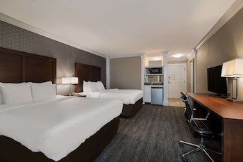 Standard Room, 2 Queen Beds, Non Smoking